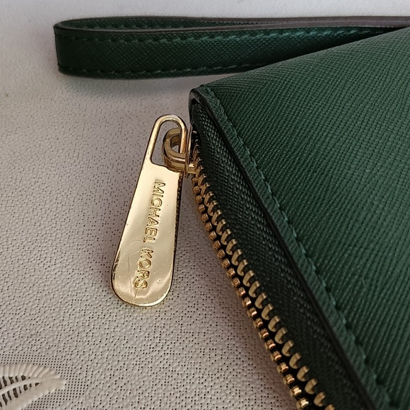 Michael Kors Bags Authentic Michael Kors Green Wallet Poshmark